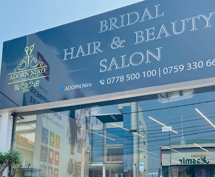 Adorn Niro Slider Image